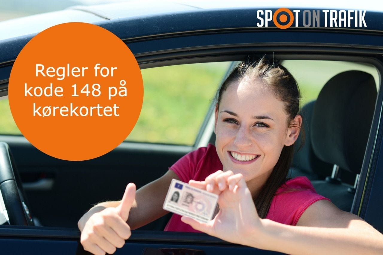Kvinde viser kørekort med kode 148